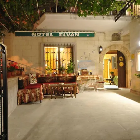 Elvan Hotel 3*