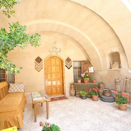 Elvan Cave House 3*
