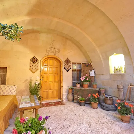 Elvan Cave House ウルギュップ