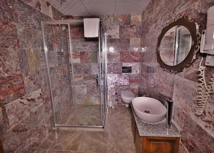 Отель Elvan Cave House 3*